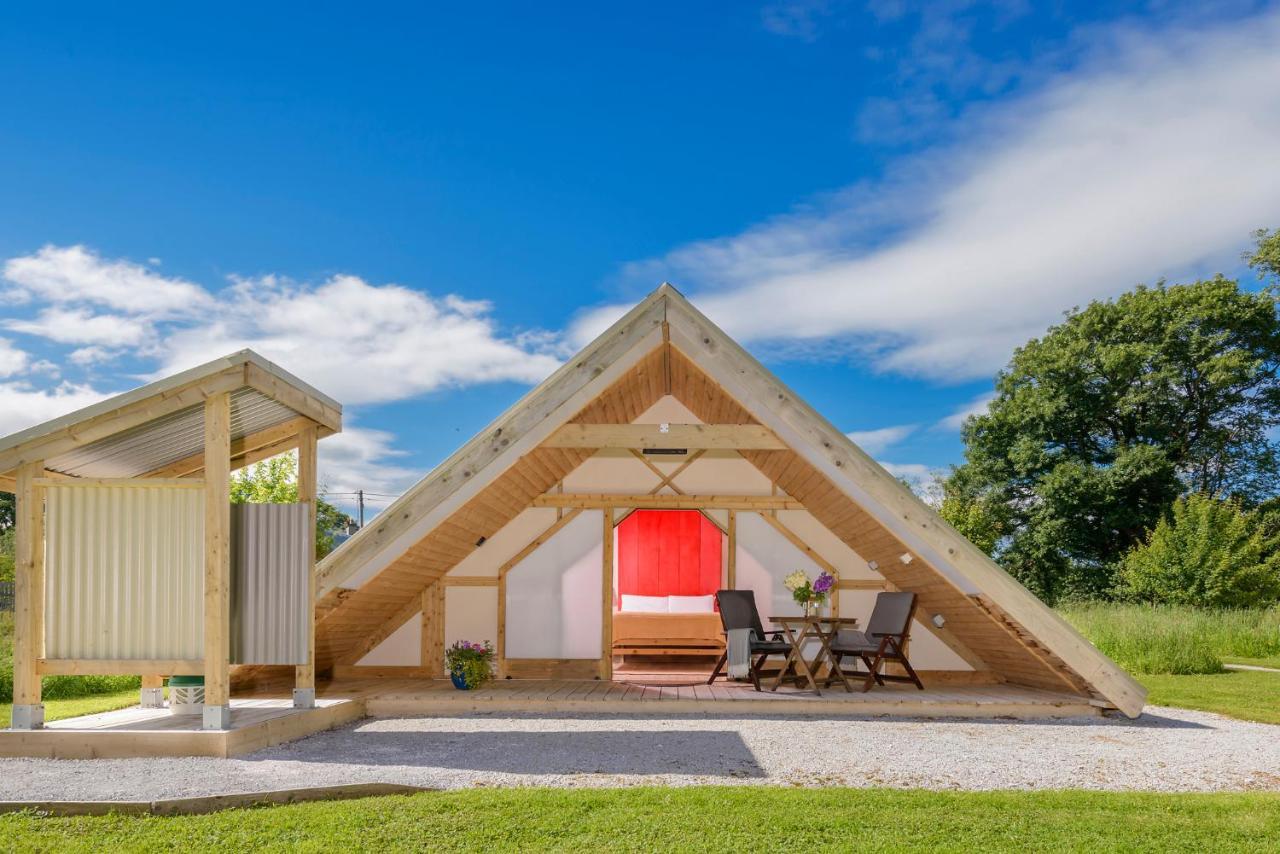 Killarney Glamping At The Grove, Suites And Lodges المظهر الخارجي الصورة