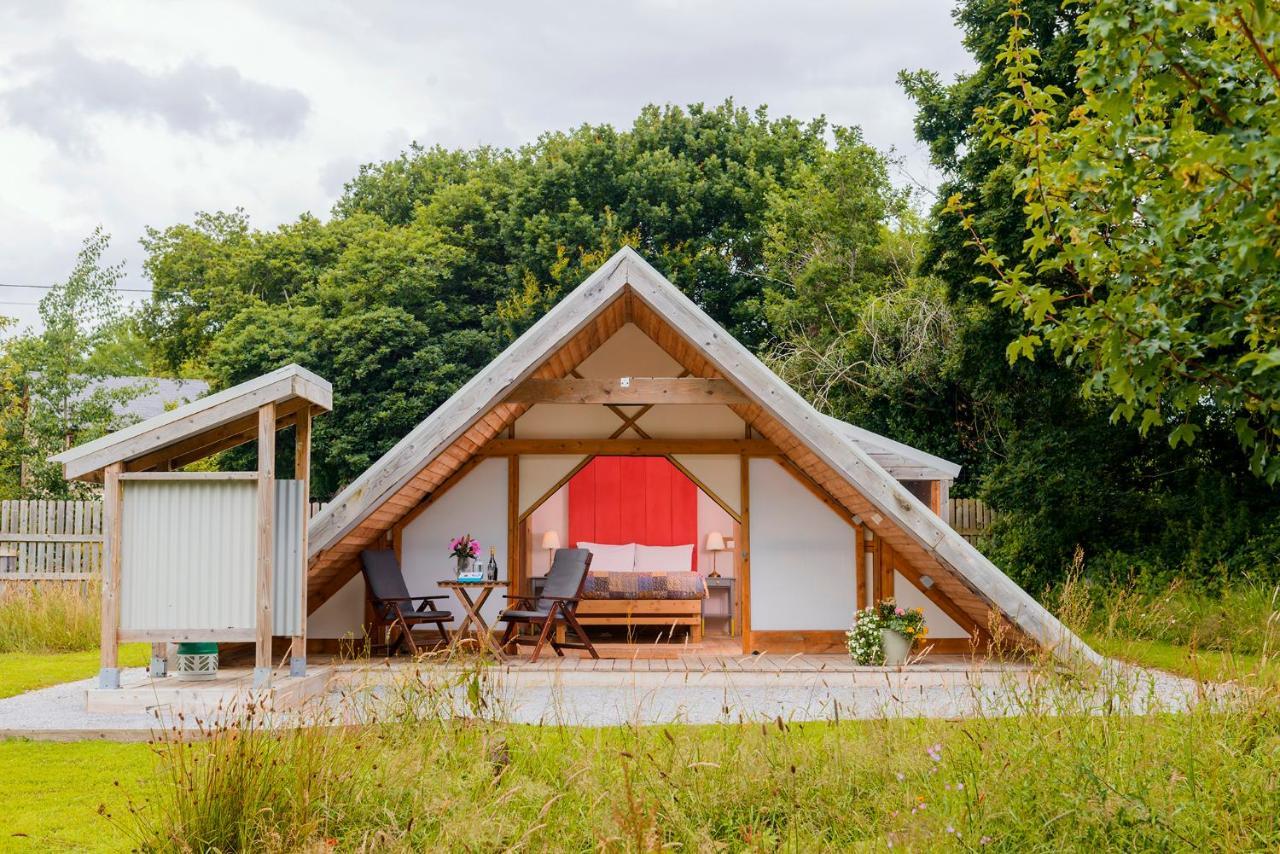 Killarney Glamping At The Grove, Suites And Lodges المظهر الخارجي الصورة