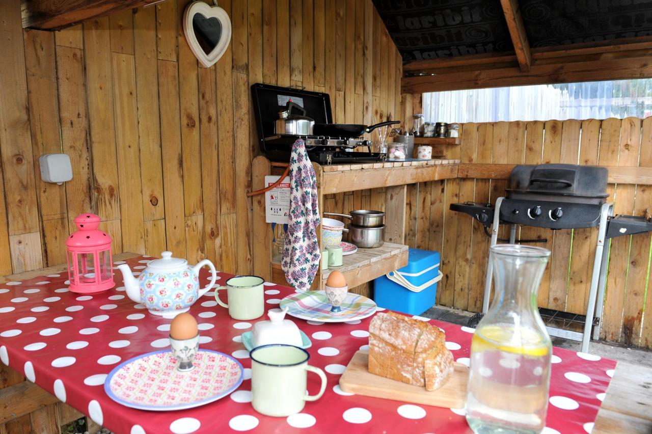 Killarney Glamping At The Grove, Suites And Lodges المظهر الخارجي الصورة